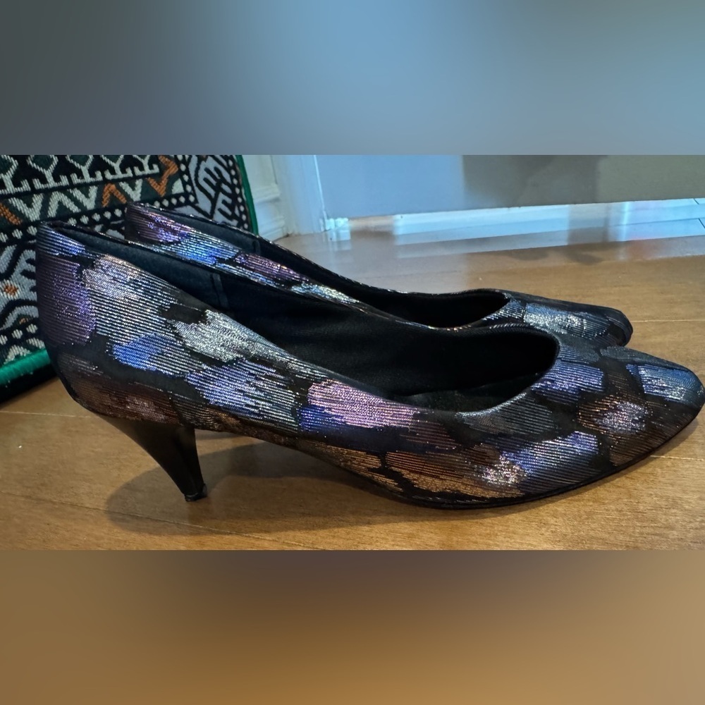 Vintage TENDER TOOTSIES heels pumps metallic party lamé retro office street 9.5